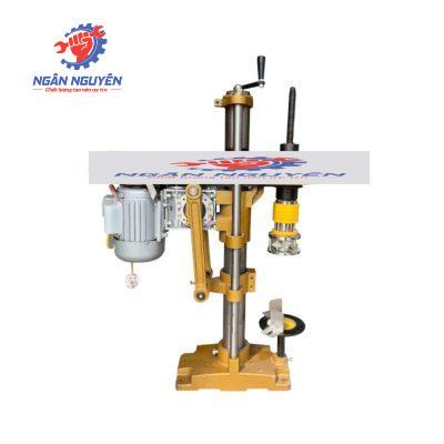 Máy chụp nắp chai vang bán tự động – Máy viền nắp nhôm vang đỏ Máy chụp nắp chai vang bán tự động – Máy viền nắp nhôm vang đỏ